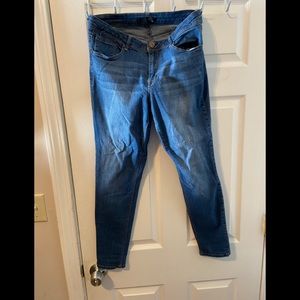 Size 12 mid rise skinny medium wash jeans